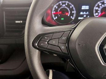 Renault Trafic 2.0 dCi Blue LL30 Business+ Panel Van 5dr Diesel Manual L2 H1 Eu