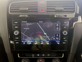 Volkswagen Golf 2.0 TDI BlueMotion Tech R-Line Hatchback 5dr Diesel Manual Euro 