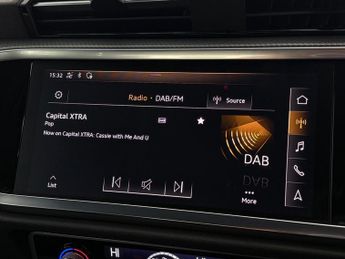 Audi Q3 1.5 TFSI CoD 35 S line S Tronic Euro 6 (s/s) 5dr