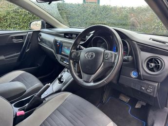 Toyota Auris 1.8 VVT-h Icon Touring Sports CVT Euro 6 (s/s) 5dr