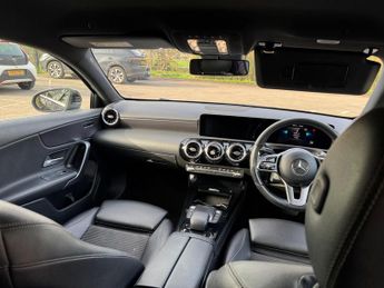 Mercedes-Benz A Class 1.3 A180 Sport (Executive) 7G-DCT Euro 6 (s/s) 5dr