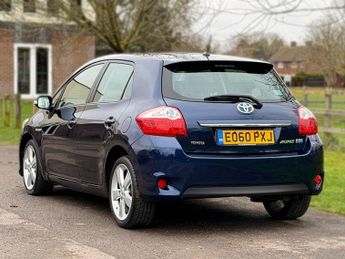 Toyota Auris 1.8 VVT-h T4 CVT Euro 5 (s/s) 5dr