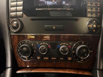 Mercedes-Benz C Class 1.8 C180 Kompressor Classic SE 4dr