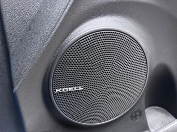 Hyundai KONA 64kWh Premium Auto 5dr (10.5kW Charger)