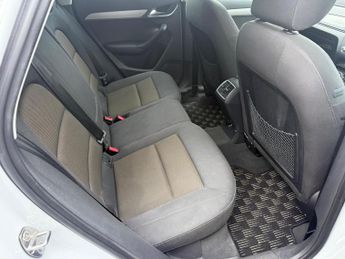 Audi Q3 2.0 TFSI SE S Tronic quattro Euro 5 (s/s) 5dr