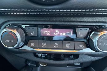 Nissan Juke 1.6 Hybrid Tekna 5dr Auto