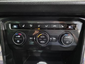Volkswagen Tiguan 2.0 TSI SEL DSG 4Motion Euro 6 (s/s) 5dr