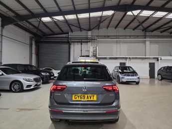 Volkswagen Tiguan 2.0 TSI SEL DSG 4Motion Euro 6 (s/s) 5dr