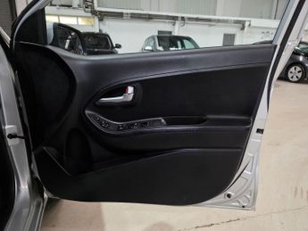Kia Picanto 1.25 2 Auto Euro 5 5dr