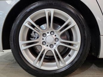 BMW 5 Series 2.0 520d M Sport Saloon 4dr Diesel Steptronic Euro 5 (s/s) (184 