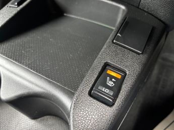 Nissan Leaf 24kWh Tekna Auto 5dr