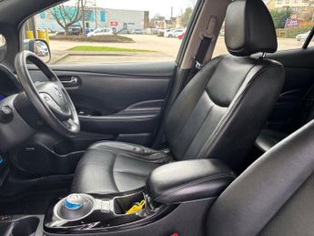 Nissan Leaf 24kWh Tekna Auto 5dr