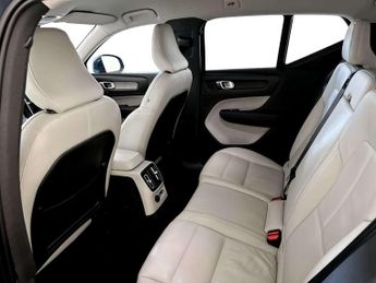 Volvo XC40 1.5h T4 Recharge 10.7kWh Inscription SUV 5dr Petrol Plug-in Hybr