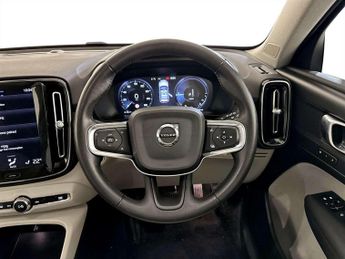 Volvo XC40 1.5h T4 Recharge 10.7kWh Inscription SUV 5dr Petrol Plug-in Hybr