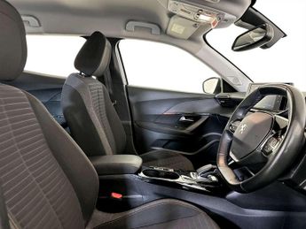 Peugeot E-2008 50kWh Active Premium SUV 5dr Electric Auto (136 ps)