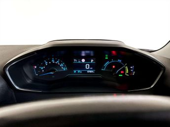 Peugeot E-2008 50kWh Active Premium SUV 5dr Electric Auto (136 ps)