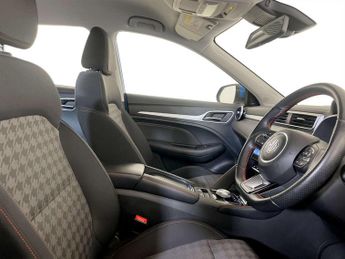 MG MG ZS 51.1kWh SE SUV 5dr Electric Auto (176 ps)