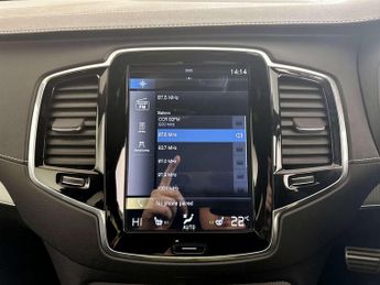 Volvo XC90 2.0 B5 MHEV R-Design SUV 5dr Petrol Hybrid Auto 4WD Euro 6 (s/s)