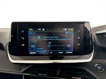 Peugeot E-2008 50kWh Allure Premium SUV 5dr Electric Auto (136 ps)