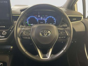 Toyota Corolla 1.8 VVT-h Design Hatchback 5dr Petrol Hybrid CVT Euro 6 (s/s) (1
