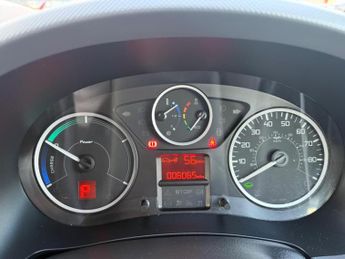 Peugeot e-Partner 49Kw SE FWD L2 H1 6dr