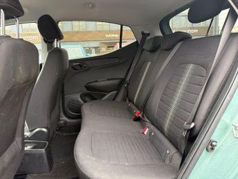 Hyundai i10 1.0 Premium Hatchback 5dr Petrol Auto Euro 6 (s/s) (67 ps)