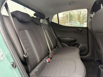 Hyundai I10 1.0 Premium 5dr Automatic