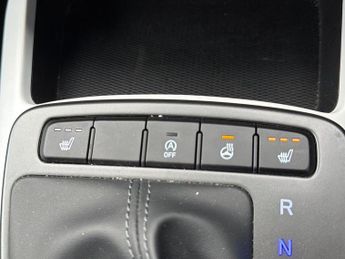Hyundai i10 1.0 Premium Hatchback 5dr Petrol Auto Euro 6 (s/s) (67 ps)