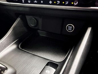 Nissan Qashqai 1.3 DIG-T MHEV Acenta Premium SUV 5dr Petrol Hybrid XTRON Euro 6