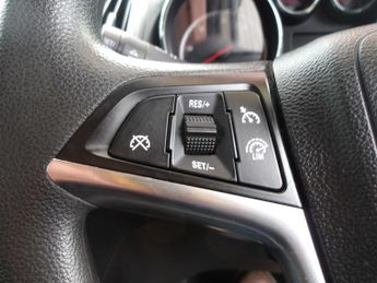 Vauxhall Zafira Tourer 2.0 CDTi Exclusiv Auto Euro 5 5dr