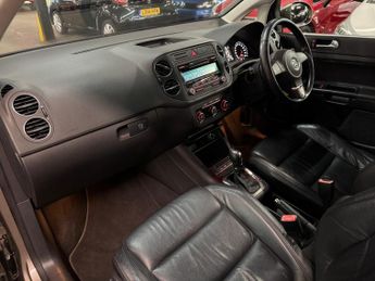 Volkswagen Golf Plus 2.0 TDI SE DSG Euro 5 5dr