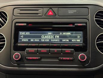 Volkswagen Golf Plus 2.0 TDI SE DSG Euro 5 5dr