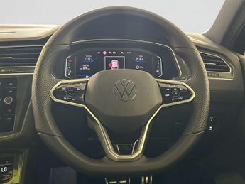 Volkswagen Tiguan 1.5 TSI R-Line SUV 5dr Petrol DSG Euro 6 (s/s) (150 ps)