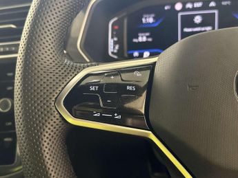 Volkswagen Tiguan 1.5 TSI R-Line SUV 5dr Petrol DSG Euro 6 (s/s) (150 ps)