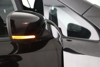 Nissan Leaf 39kWh N-Connecta Auto 5dr