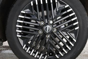 Nissan Leaf 39kWh N-Connecta Auto 5dr