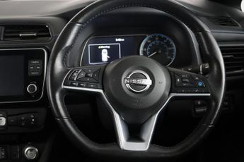 Nissan Leaf 39kWh N-Connecta Auto 5dr