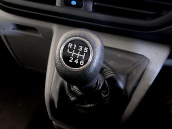 Ford Transit Custom 2.0 280 EcoBlue Trend Panel Van 5dr Diesel Manual L1 H1 Euro 6 (