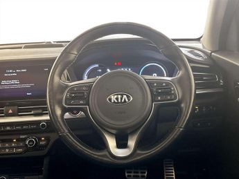 Kia Niro 64kWh 4+ SUV 5dr Electric Auto (201 bhp)