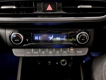 Hyundai KONA 1.6 h-GDi Premium SUV 5dr Petrol Hybrid DCT Euro 6 (s/s) (141 ps