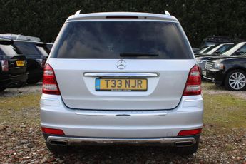 Mercedes-Benz GL Class 5.5 GL500 V8 G-Tronic 4WD Euro 5 5dr