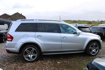 Mercedes-Benz GL Class 5.5 GL500 V8 G-Tronic 4WD Euro 5 5dr