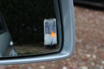 Mercedes-Benz GL Class 5.5 GL500 V8 G-Tronic 4WD Euro 5 5dr