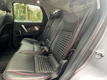 Land Rover Discovery Sport 1.5 P300e 12.2kWh R-Dynamic SE Auto 4WD Euro 6 (s/s) 5dr