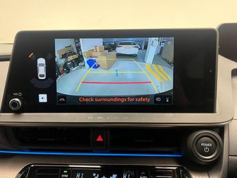 Toyota Prius 2.0 13.6kWh Design CVT Euro 6 (s/s) 5dr