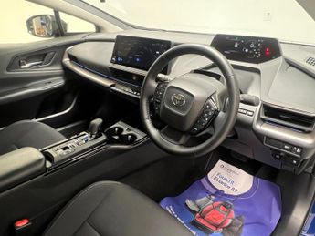 Toyota Prius 2.0 13.6kWh Design CVT Euro 6 (s/s) 5dr
