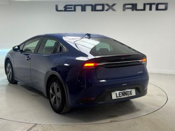Toyota Prius 2.0 13.6kWh Design CVT Euro 6 (s/s) 5dr