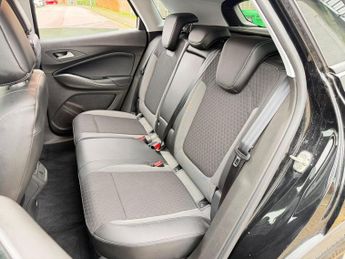 Vauxhall Grandland X 1.2 Turbo SRi Nav Auto Euro 6 (s/s) 5dr