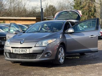 Renault Megane 1.5 dCi Dynamique TomTom EDC Euro 5 5dr