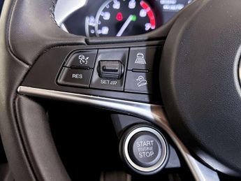 Alfa Romeo Stelvio 2.0T Ti SUV 5dr Petrol Auto Q4 AWD Euro 6 (s/s) (280 ps)